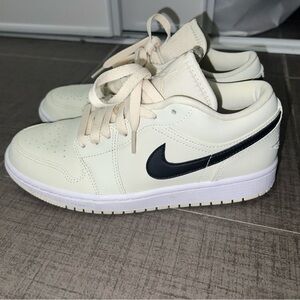 Nike Air Jordan, US 7, coconut milk and white, worn twice